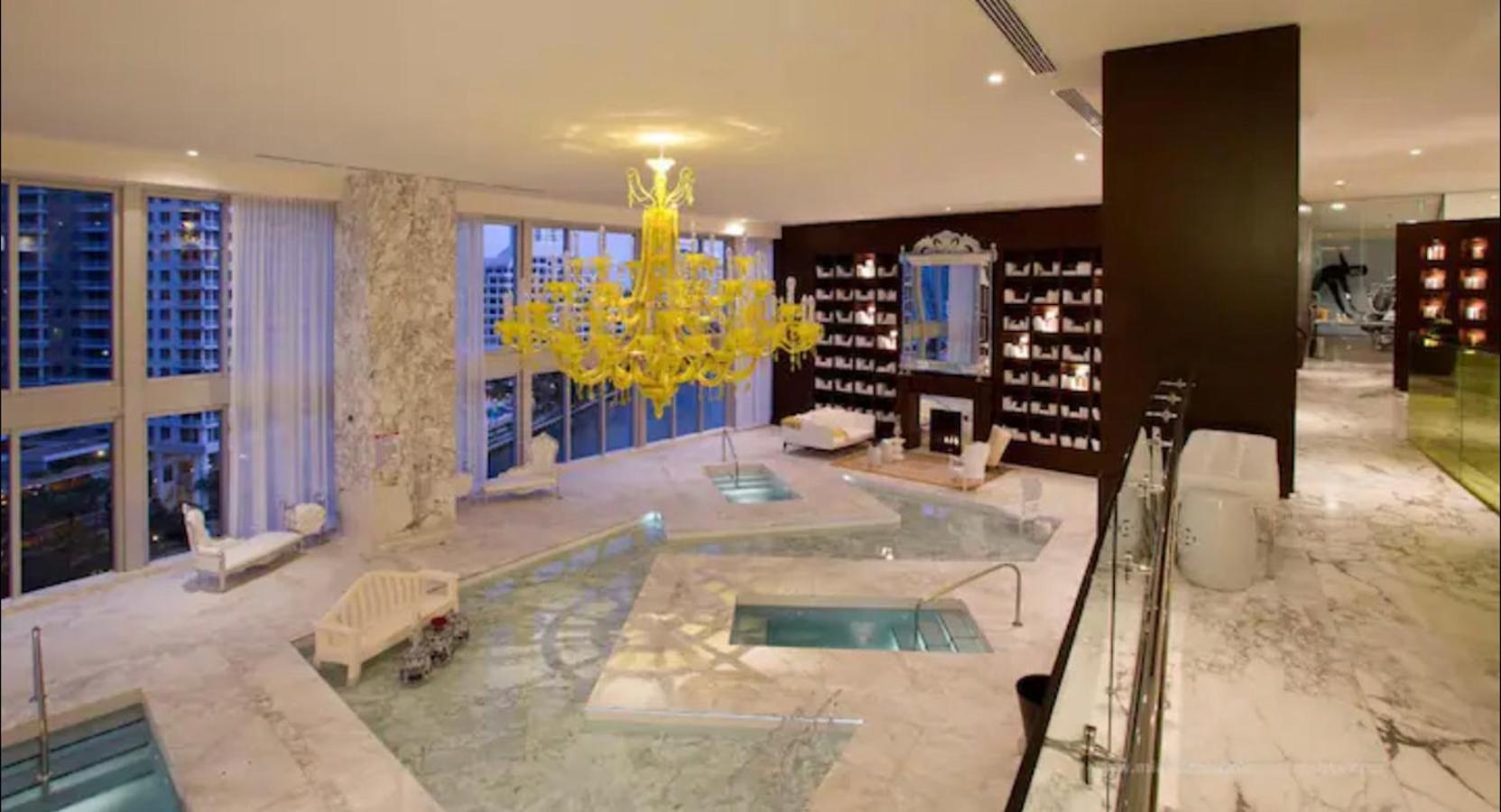 *Iconic W Icon Condo/ Pool&Waterviews*Freespa* ไมอามี ภายนอก รูปภาพ